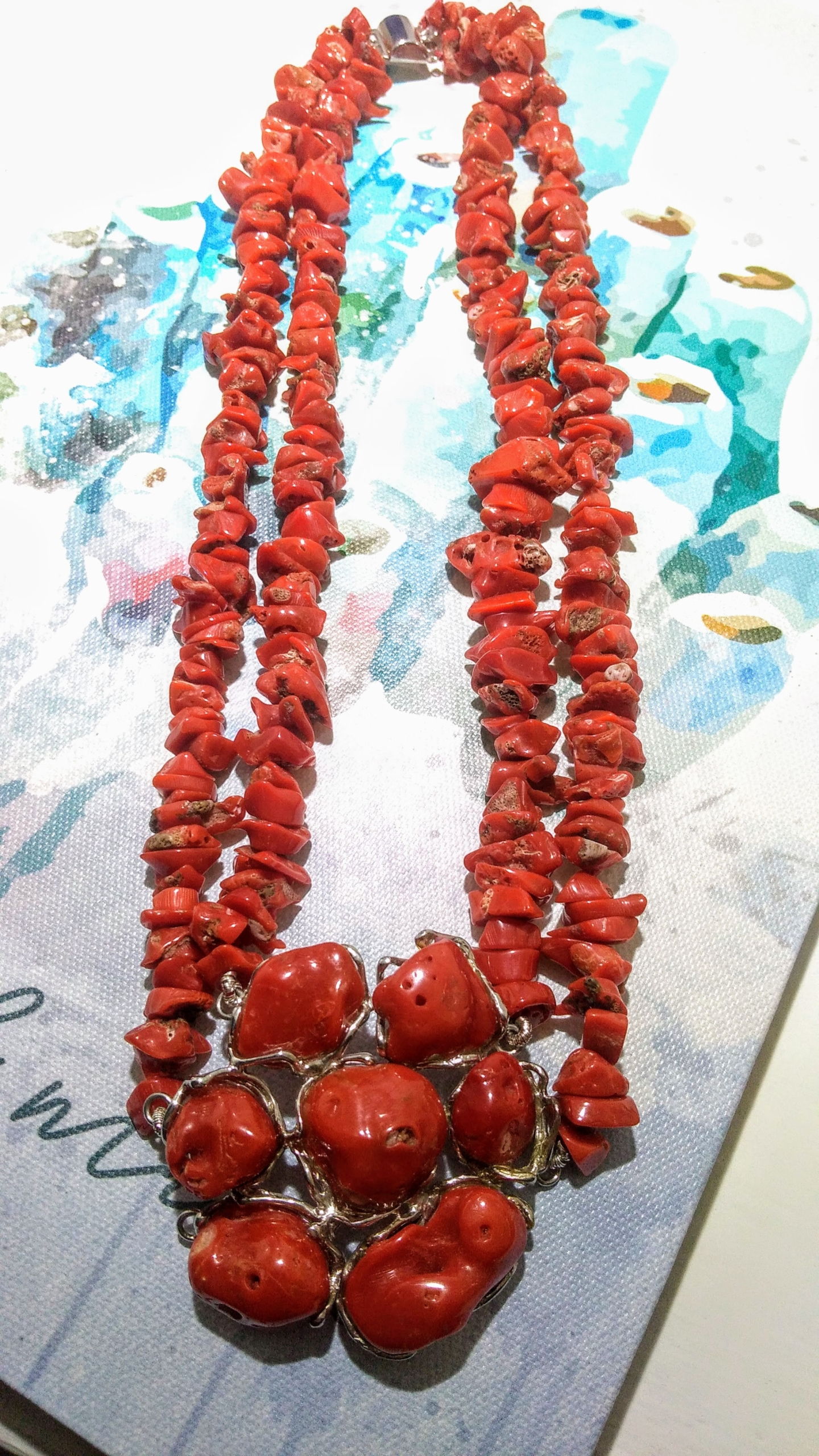 Collana di corallo rosso naturale con centrale -  - l'arte  della gioielleria made in Italy
